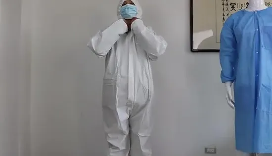 Ropa protectora de la bata de la seguridad de la tela no tejida disponible para la industria